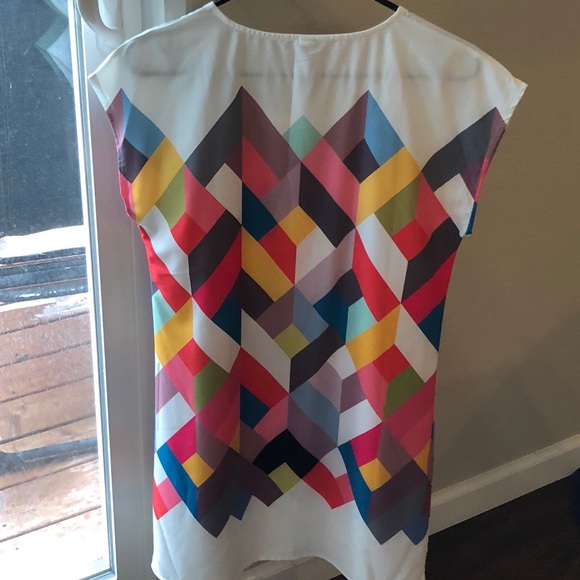 Fun pretty dress - Picture 2 of 3